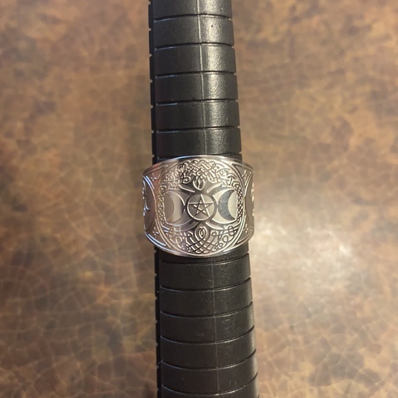 Hecate Triple Moon Goddess Pentagram Ring Jewelry New Celtic Knot Tree Life - Picture 4 of 8
